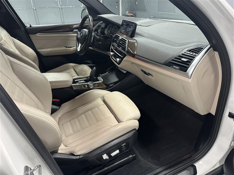 Used 2018 BMW X3 xDrive30i w/ Premium Package AWD/4WD image 10
