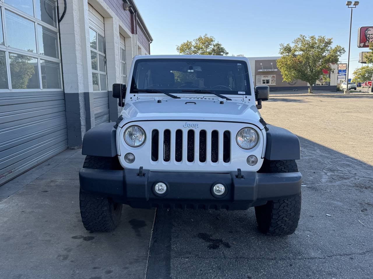 Used 2017 Jeep Wrangler Unlimited Sport w/ Quick Order Package 23S AWD/4WD image 9