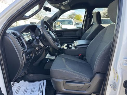 Used 2021 RAM 3500 Tradesman image 9