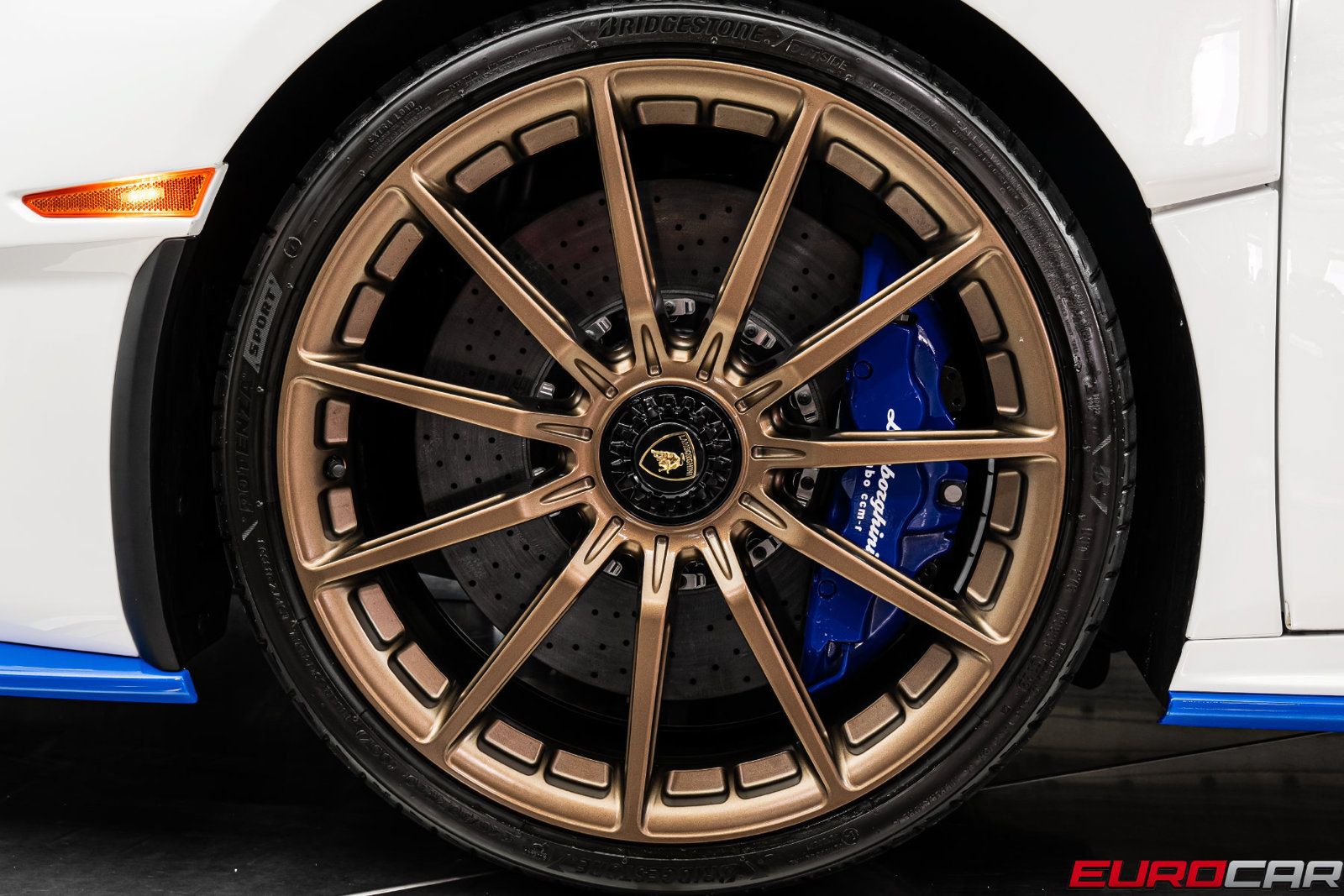 Used 2022 Lamborghini Huracan STO RWD image 28