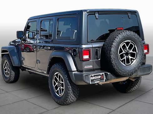 Used 2023 Jeep Wrangler Unlimited Sport AWD/4WD image 10