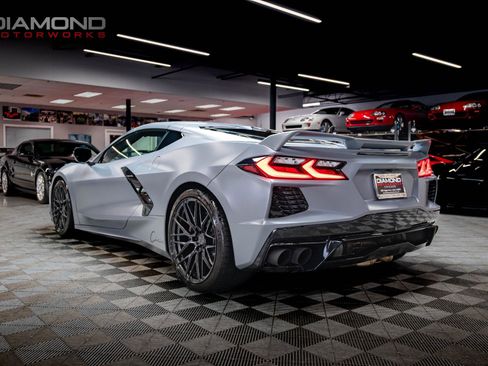 Used 2024 Chevrolet Corvette Stingray Coupe w/ Z51 Performance Package image 25