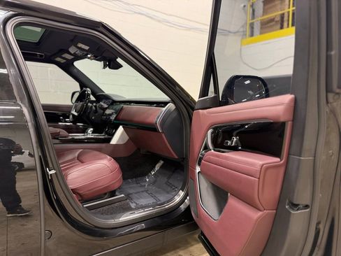 Used 2023 Land Rover Range Rover SE AWD/4WD image 39