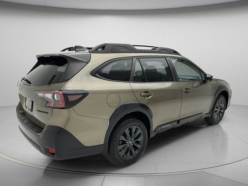 Used 2024 Subaru Outback Onyx Edition AWD/4WD image 5