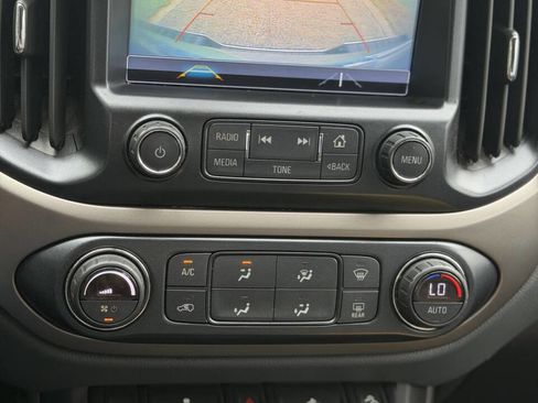 Used 2018 Chevrolet Colorado Z71 AWD/4WD image 41