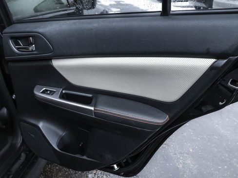 Used 2016 Subaru Crosstrek 2.0i Limited w/ Popular Package #2 image 28