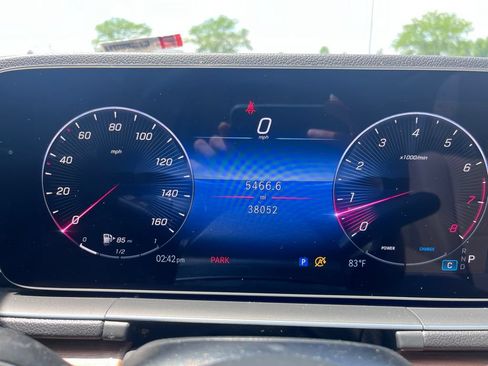 Used 2024 Mercedes-Benz GLE 350 4MATIC image 10