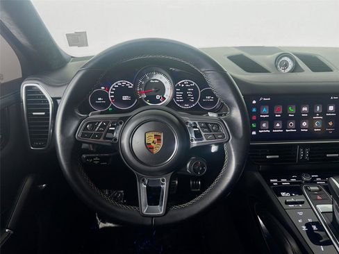 Certified 2022 Porsche Cayenne Turbo image 12