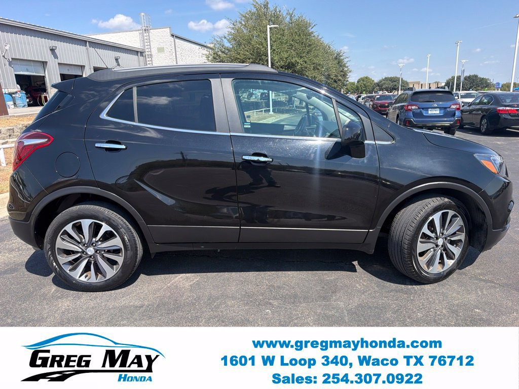 Used 2022 Buick Encore Preferred w/ Safety Package AWD/4WD image 2