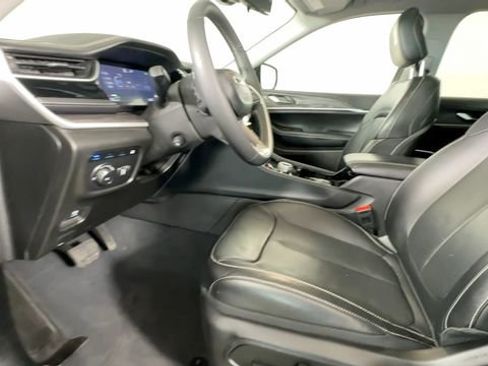 Used 2023 Jeep Grand Cherokee 4WD 4xe w/ Luxury Tech Group II image 26