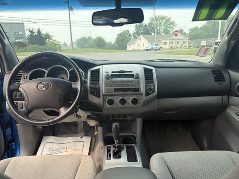 Used 2011 Toyota Tacoma 4x4 Access Cab V6 w/ SR5 Pkg #2 image 14
