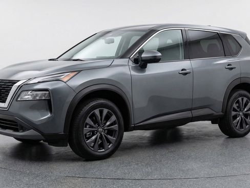 Used 2025 Nissan Rogue SV AWD/4WD image 3