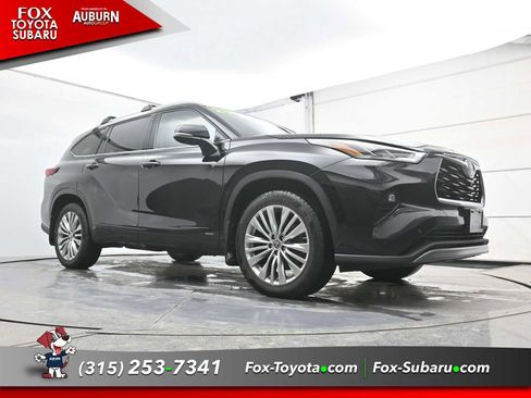 Used 2023 Toyota Highlander Platinum image 20