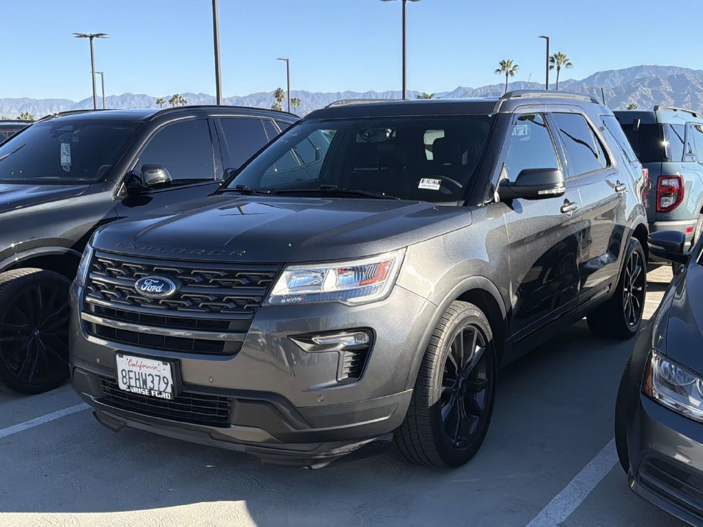 Used 2018 Ford Explorer XLT w/ Equipment Group 202A FWD image 19