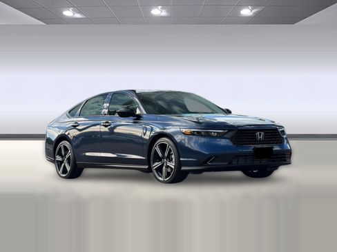 Used 2026 Honda Accord SE image 6