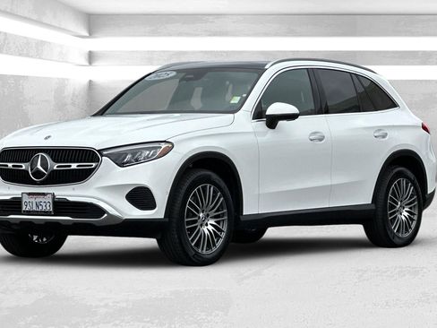 Certified 2025 Mercedes-Benz GLC 300 image 8