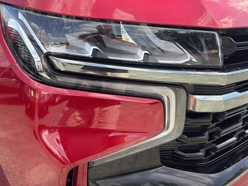 Used 2021 Chevrolet Tahoe Z71 w/ Z71 Signature Package AWD/4WD image 9