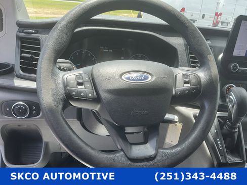 Used 2020 Ford Transit 250 Low Roof RWD image 18