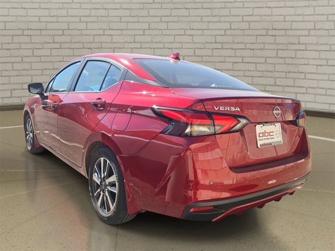 Used 2025 Nissan Versa SV w/ Trunk Package image 7