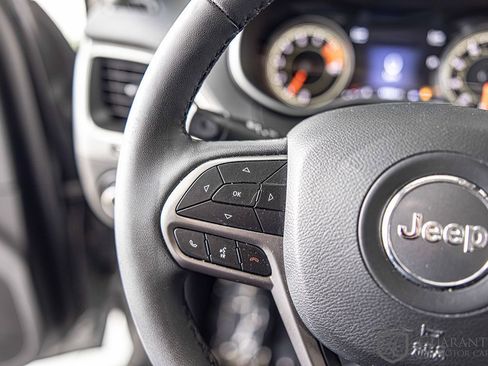 Used 2022 Jeep Cherokee Latitude Lux image 24