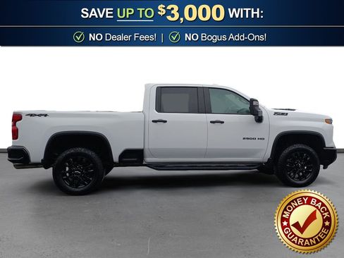Used 2025 Chevrolet Silverado 2500 Custom w/ Custom Value Package image 8