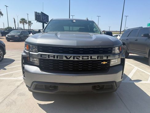 Used 2021 Chevrolet Silverado 1500 Custom AWD/4WD image 2