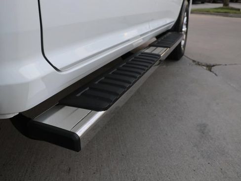 Used 2023 RAM 2500 Laramie AWD/4WD image 9