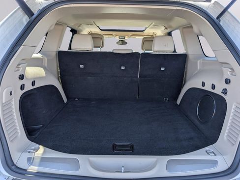 Used 2019 Jeep Grand Cherokee Limited w/ Luxury Group II image 31