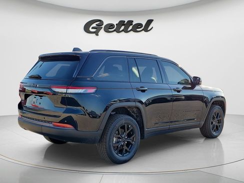 New 2026 Jeep Grand Cherokee Altitude RWD image 12