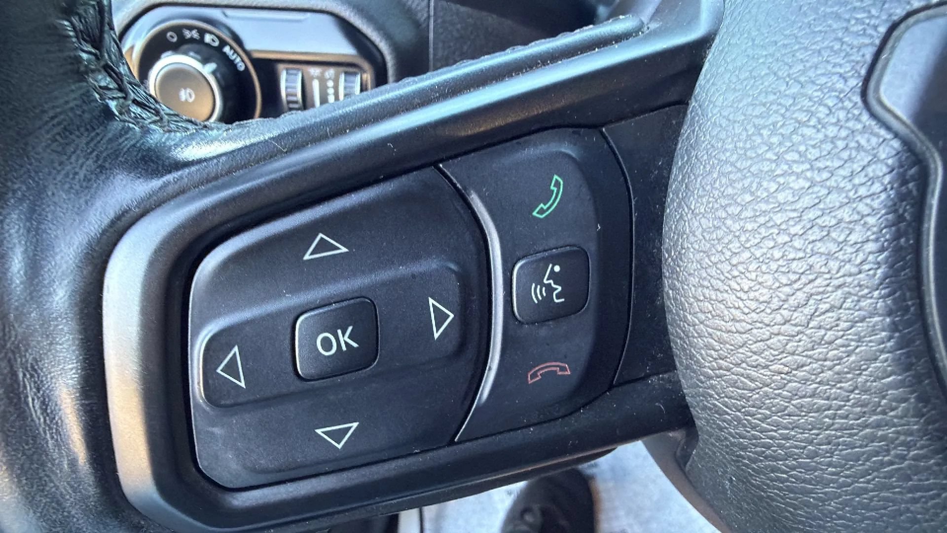 Used 2021 Jeep Wrangler Sport AWD/4WD image 18