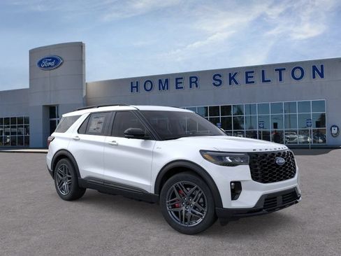 New 2026 Ford Explorer ST-Line w/ ST-Line Street Pack AWD/4WD image 7