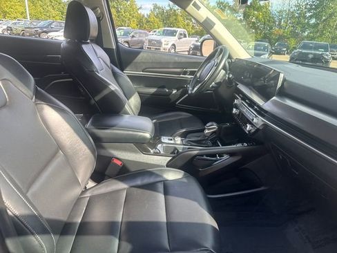 Used 2024 Kia Telluride S w/ S Sunroof Package image 17