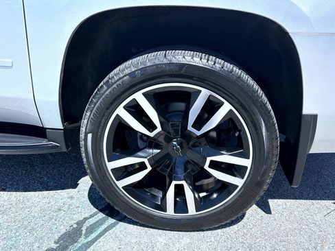 Certified 2019 Chevrolet Suburban Premier AWD/4WD image 25