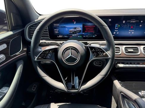 Used 2025 Mercedes-Benz GLE 350 4MATIC image 13