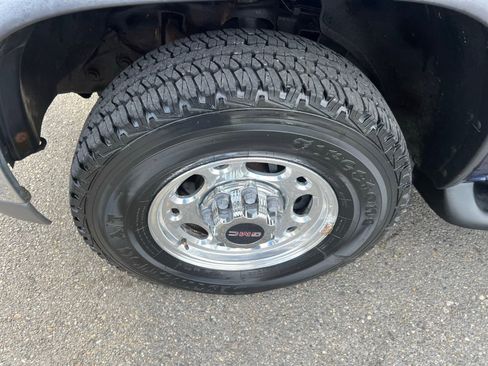 Used 2001 GMC Yukon XL 2500 SLT image 10