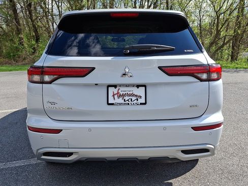 Used 2024 Mitsubishi Outlander SEL AWD/4WD image 5