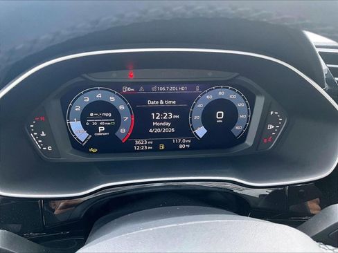 Used 2025 Audi Q3 2.0T Premium w/ Convenience Package image 22