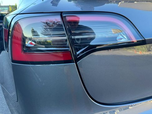 Used 2023 Tesla Model 3 Standard Range RWD image 15