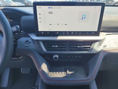 New 2026 Ford Explorer ST-Line w/ ST-Line Street Pack image 10