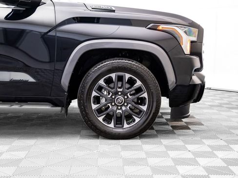 Used 2024 Toyota Sequoia Limited image 38