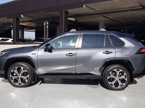 Used 2021 Toyota RAV4 XSE w/ Premium Package image 2