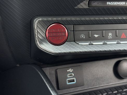 Used 2024 Ford Mustang GT Premium image 18