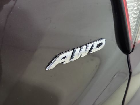 Used 2022 Honda HR-V EX-L image 8