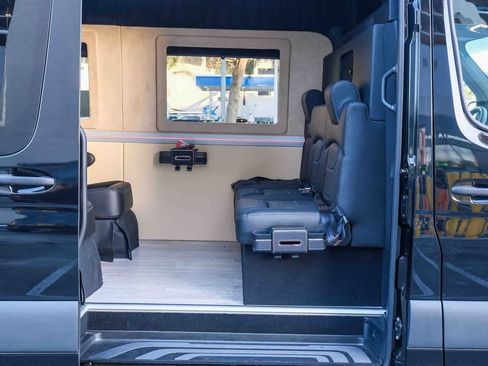 Used 2024 Mercedes-Benz Sprinter 3500 w/ Parking Package image 28