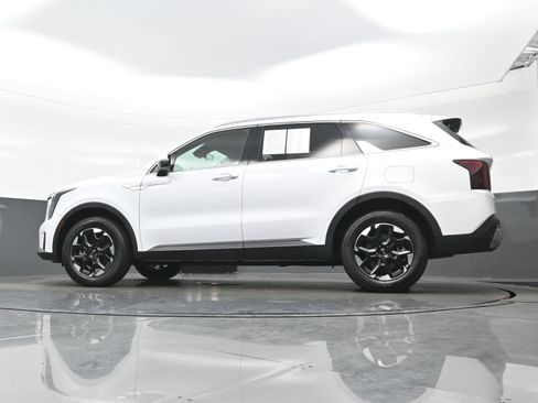 Used 2024 Kia Sorento S w/ Panoramic Sunroof Package AWD/4WD image 31