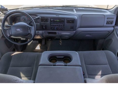 Used 2003 Ford F350 XLT image 8