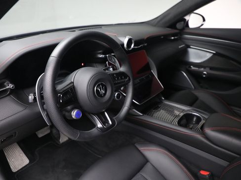Certified 2024 Maserati GranTurismo Trofeo AWD/4WD image 13