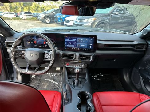 Used 2024 Ford Mustang Dark Horse image 10