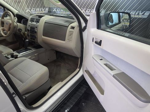 Used 2011 Ford Escape XLT FWD image 19