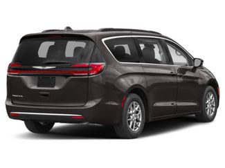 Certified 2022 Chrysler Pacifica Touring-L FWD video 2